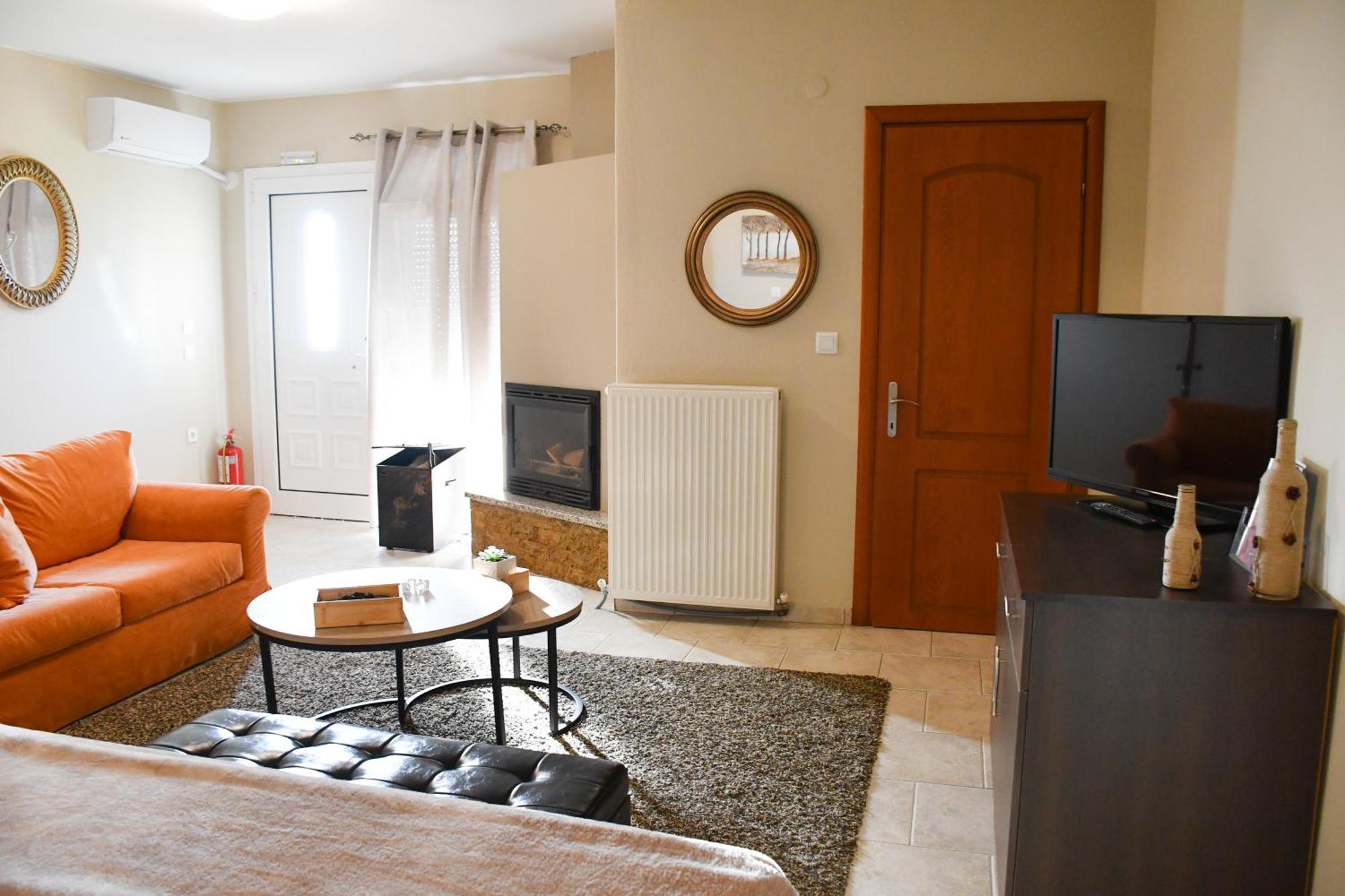 Toula Rooms Ангистрон Экстерьер фото
