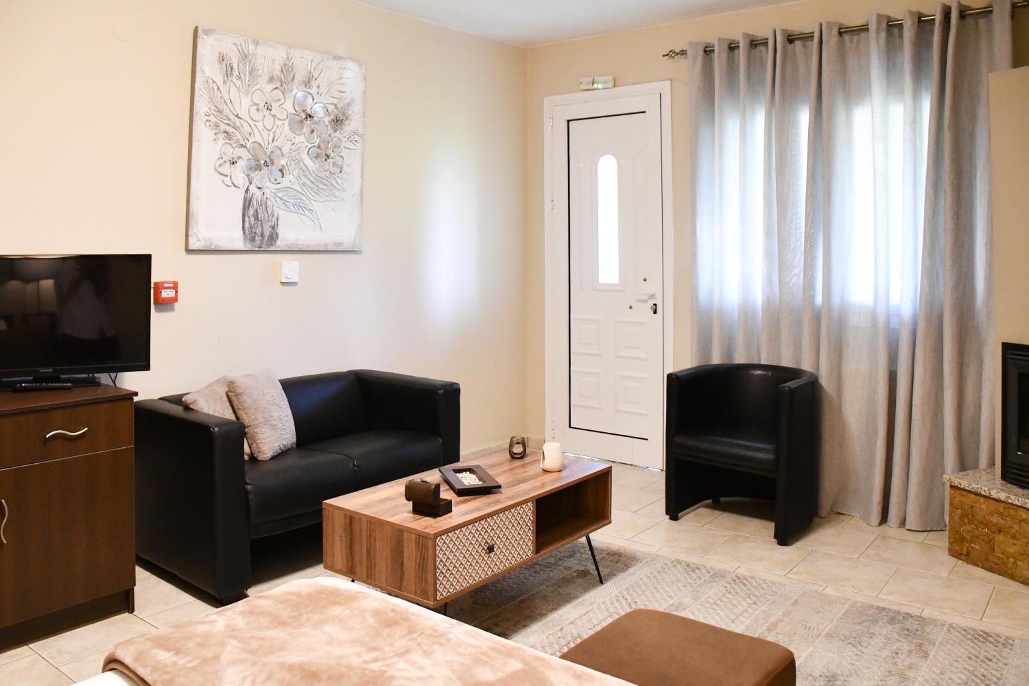 Toula Rooms Ангистрон Экстерьер фото