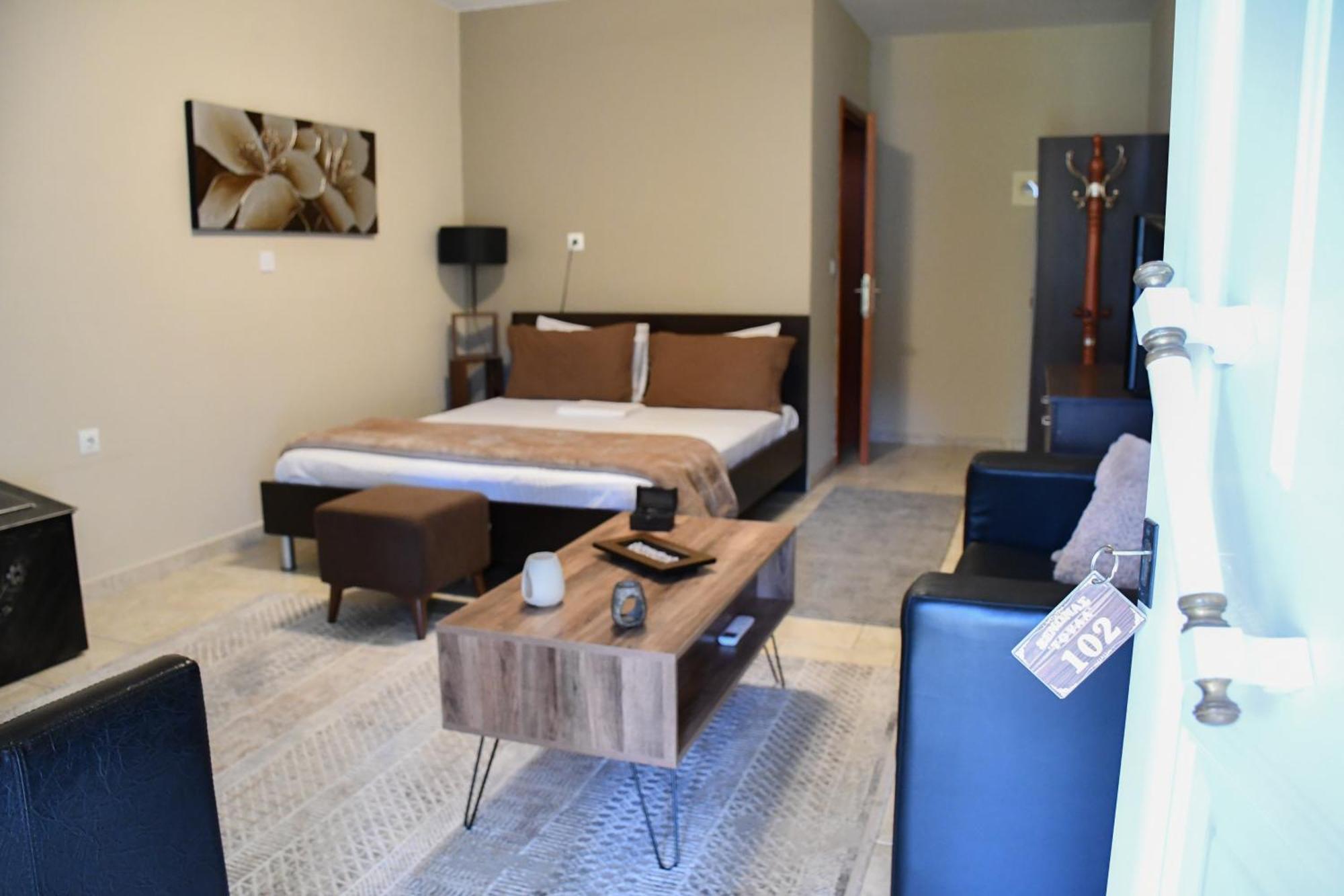 Toula Rooms Ангистрон Экстерьер фото